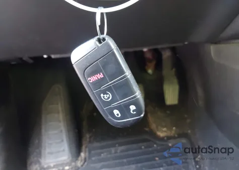 2016 Jeep Renegade Latitude from USA, damaged, VIN ZACCJBBT8GPD75944